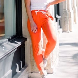 Vuori Women’s Performance Jogger (DreamKnit Jogger)